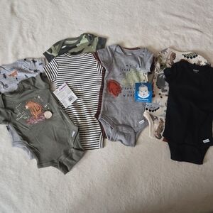 NWT Gerber Baby Boy 8-Piece Onesie Set - 0-3 Months (Camping & Dinos)